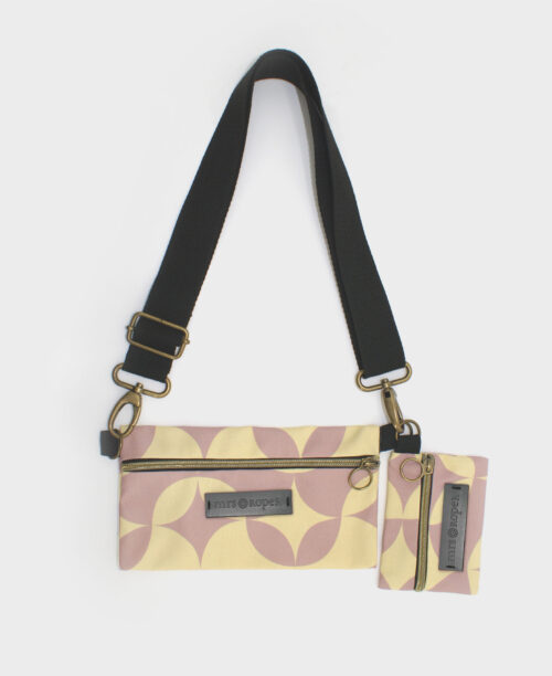 Bolso pequeño con monedero de mujer Dúo con estampado geométrico de ondas en color lila y vainilla, hecho en RPET de la marca mrs Roper.